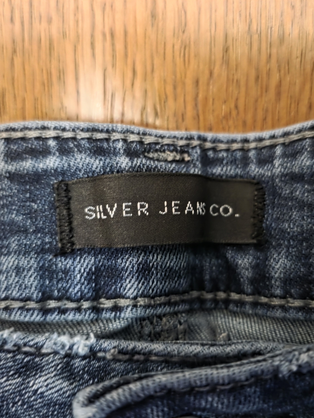 Silver Jeans Straight Womens Denim in Medium Blue Wash - Picture 2 of 4